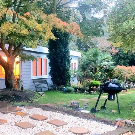 1 Bed Cottage-Museum View-Garden-Free Parking Weybridge Exteriör bild